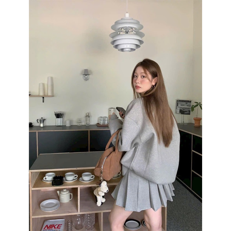 SET CHÂN VÁY XẾP LY ÁO HOODE XÁM