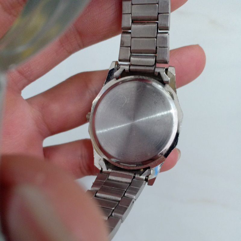 Đồng hồ si nam hiệu NO BRAND mặt đen độ mới cao 91%