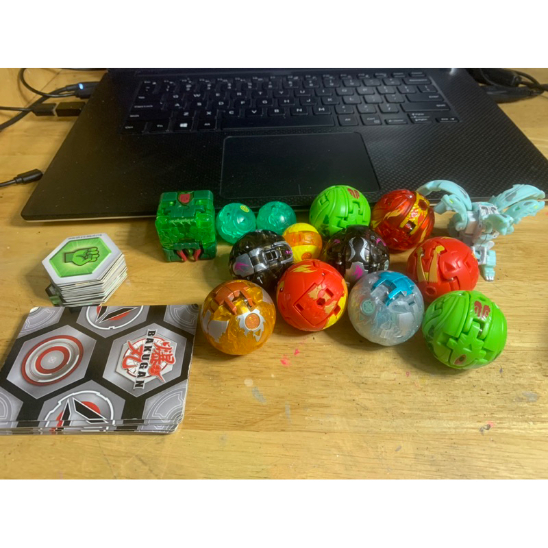 Đồ chơi bakugan