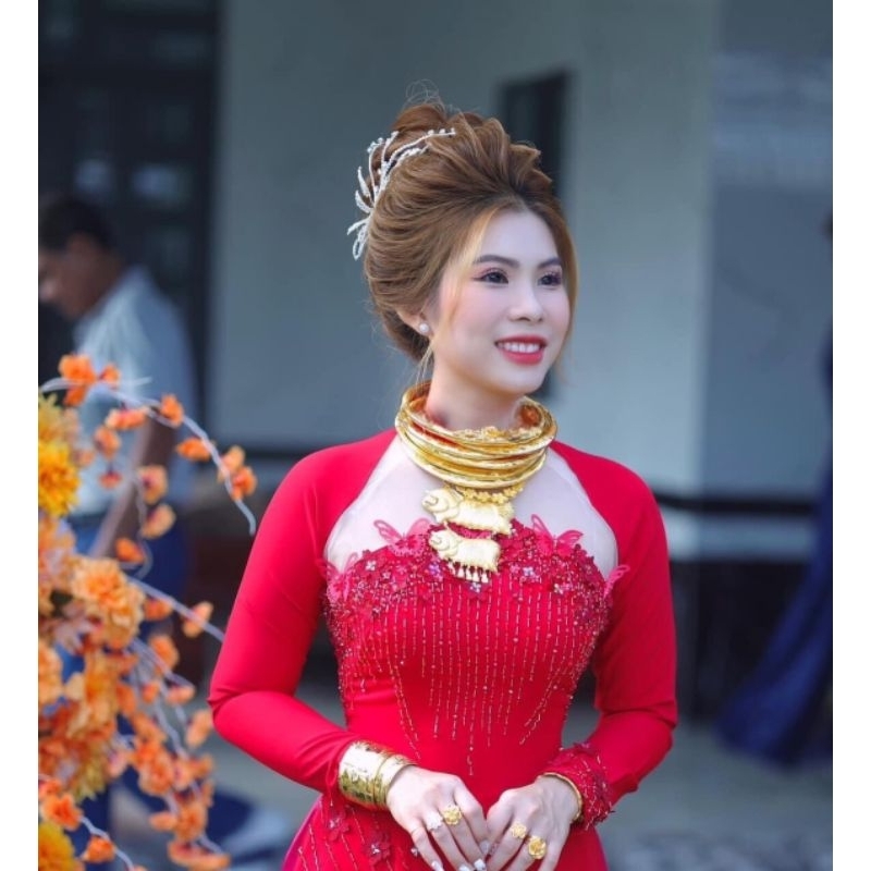 Áo dài Sammy cổ lưới kết hoa