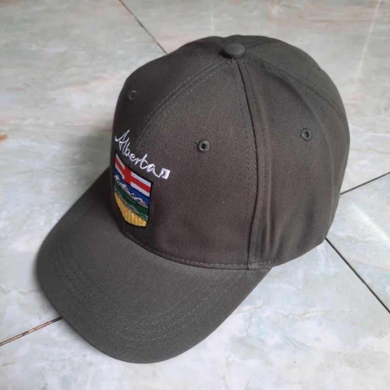 Mũ màu xám rêu logo Alberta chất liệu kaki/ Nòn màu xám.