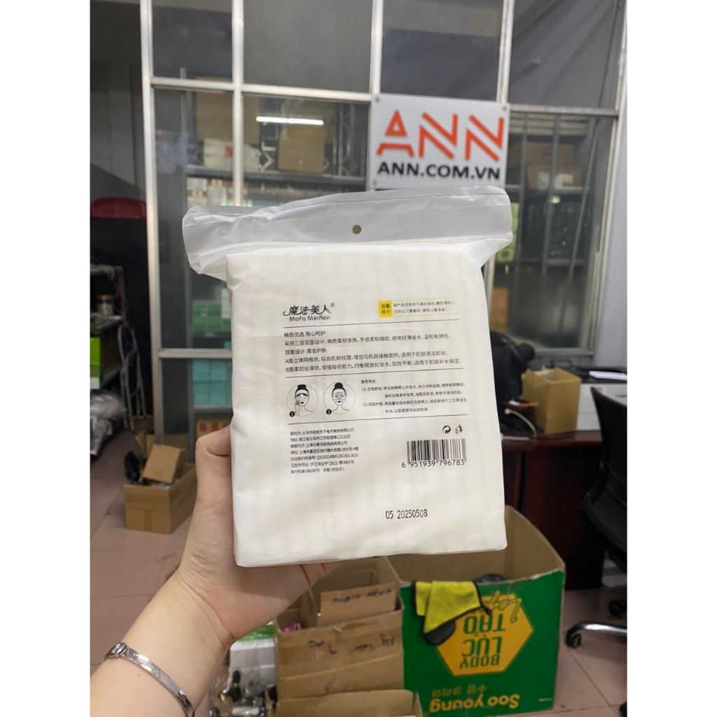 Bông Tẩy Trang Sạch Da Cotton Pads 222 Miếng