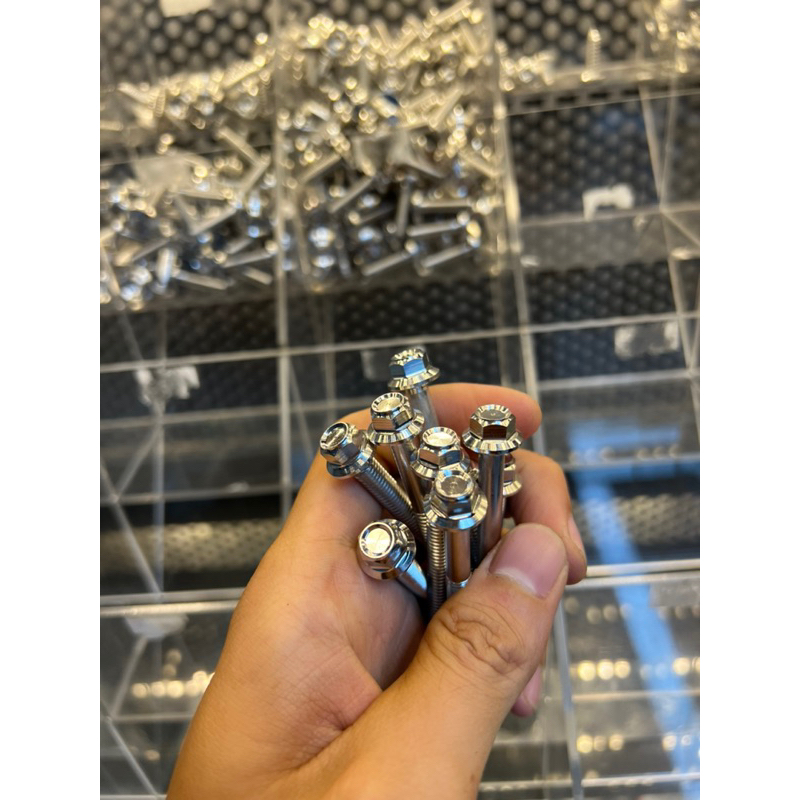 Ốc 6mm INOX304 V3 Mẫu Trụ kích thước từ 1cm đến 11cm