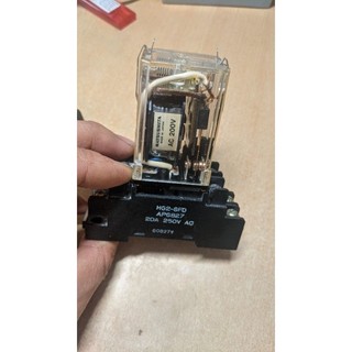 Relay trung gian , Khởi động từ 20A Nhật Matsushita 8 chân kèm đế