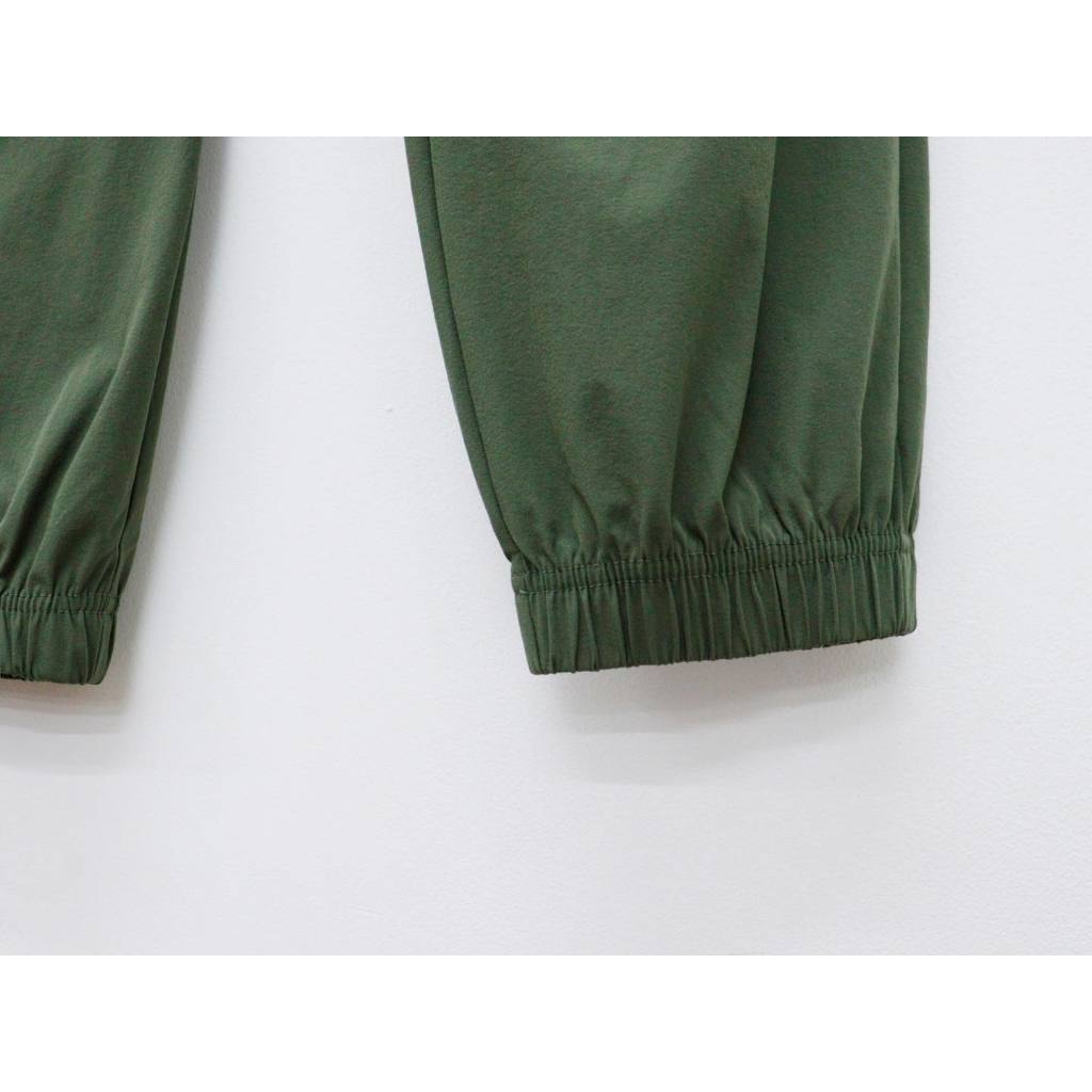 C3667 - Quần jogger dù trơn