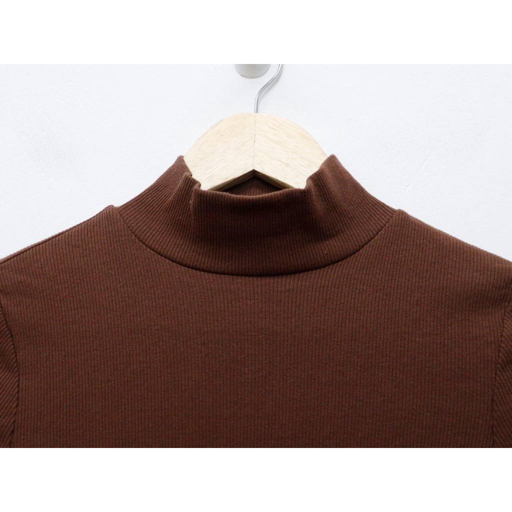 Áo thun gân cổ lọ F21 tay dài trơn