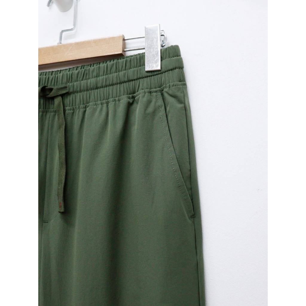 C3667 - Quần jogger dù trơn