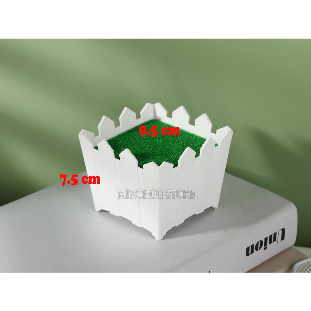 Chậu nhựa cắm hoa kèm xốp phủ cỏ xanh rêu handmade