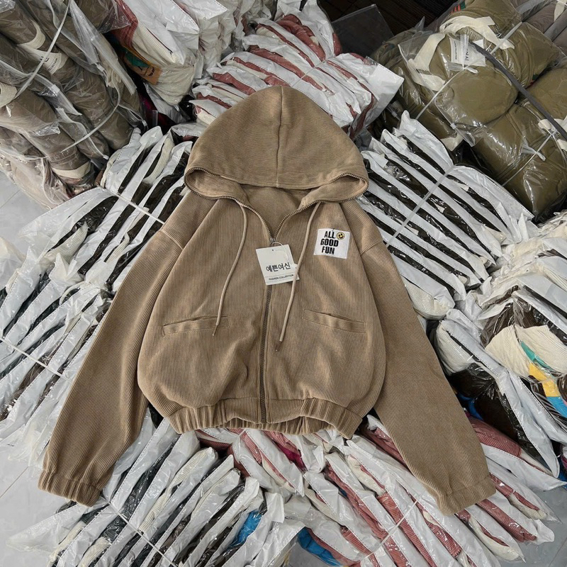 Áo Khoác Len Gân Tăm logo all good fun freesize