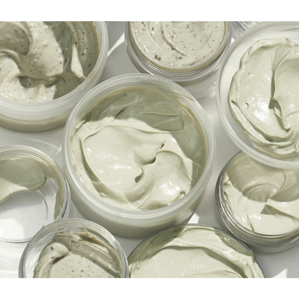 Mặt Nạ Đất Sét Thuần Chay Thanh Lọc Da Bring Green Tea Tree Cica Pore Clay Pack 120g