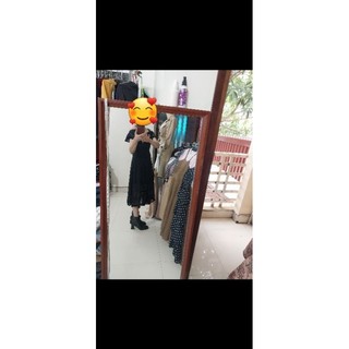 Đầm khách chọn live