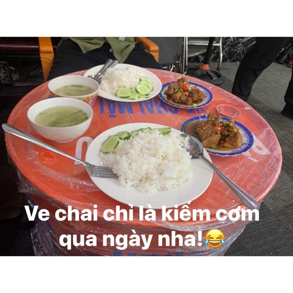 Bàn nhậu thùng phuy