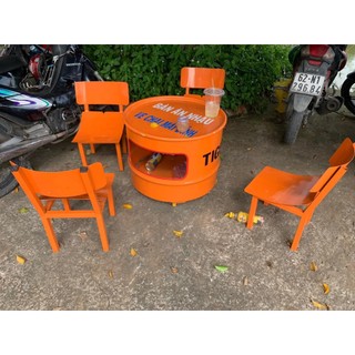 Bàn nhậu thùng phuy