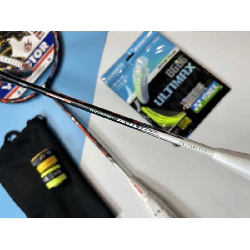 Vợt cầu lông Ruyga cam khung carbon căng max 13kg