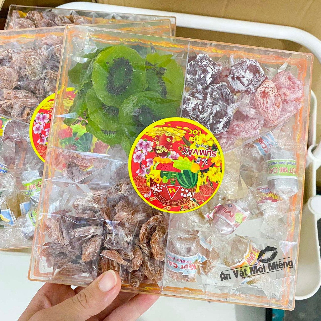 Khay mứt vuông 600g quà biếu, quà tặng Tết-kiwi, mận cơm, xí muội, mứt trái cây