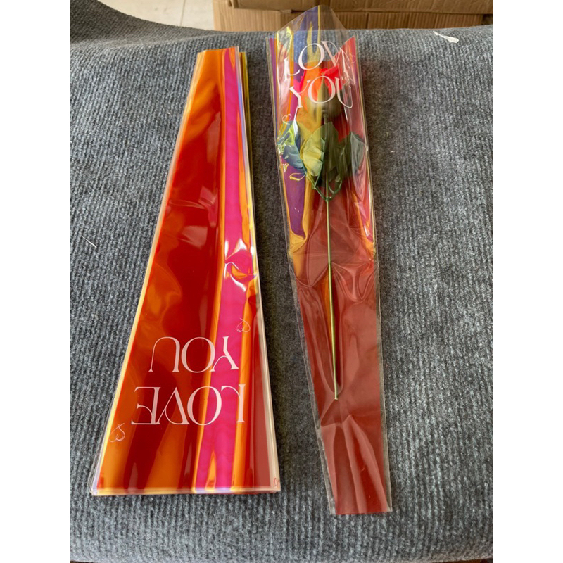 Túi đựng 1 bông chữ LOVE,xấp 50 túi, túi kiếng đựng hoa