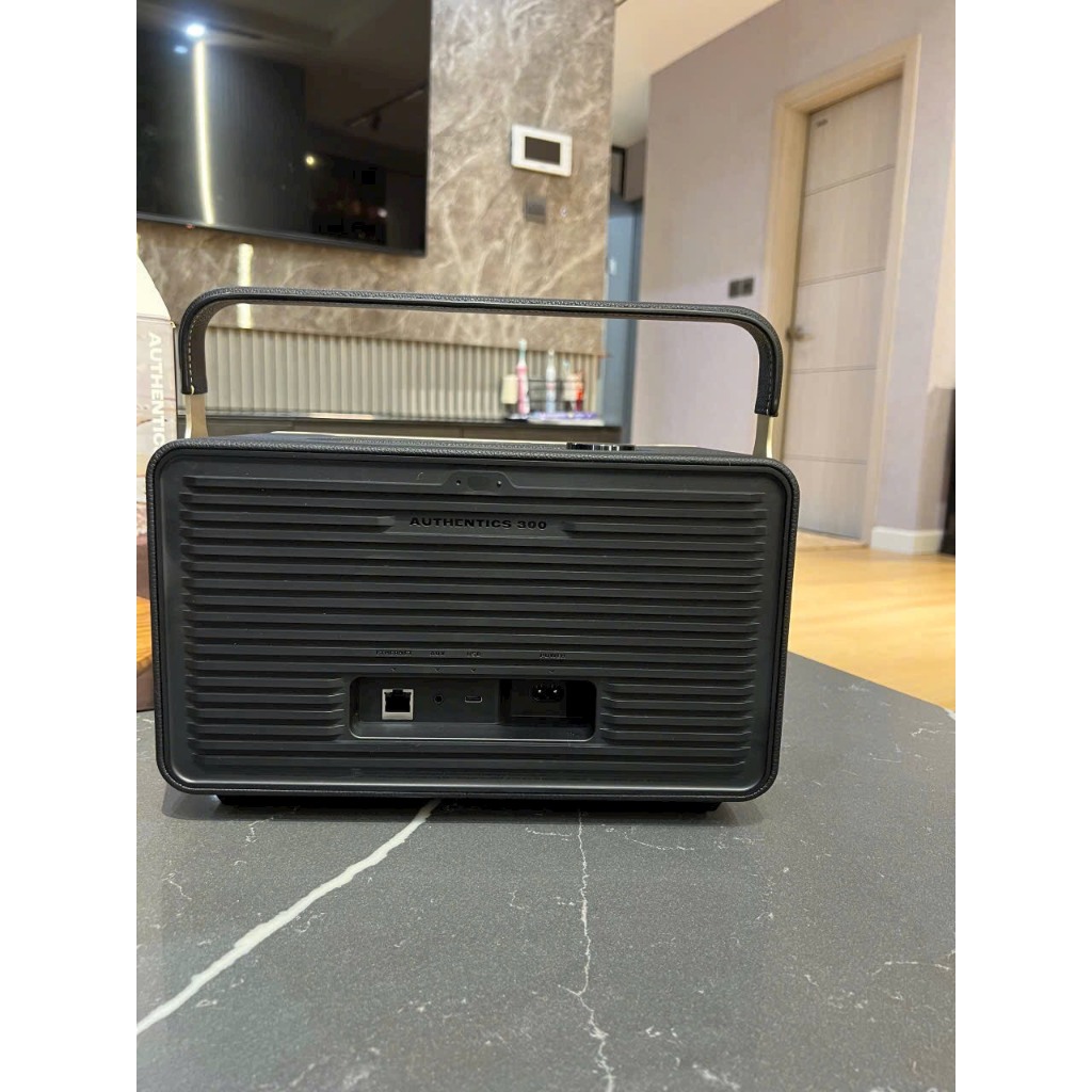 Loa JBL Authentics 300