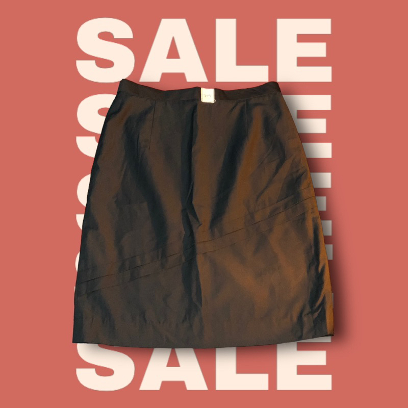 Set chân váy áo trễ vai lụa