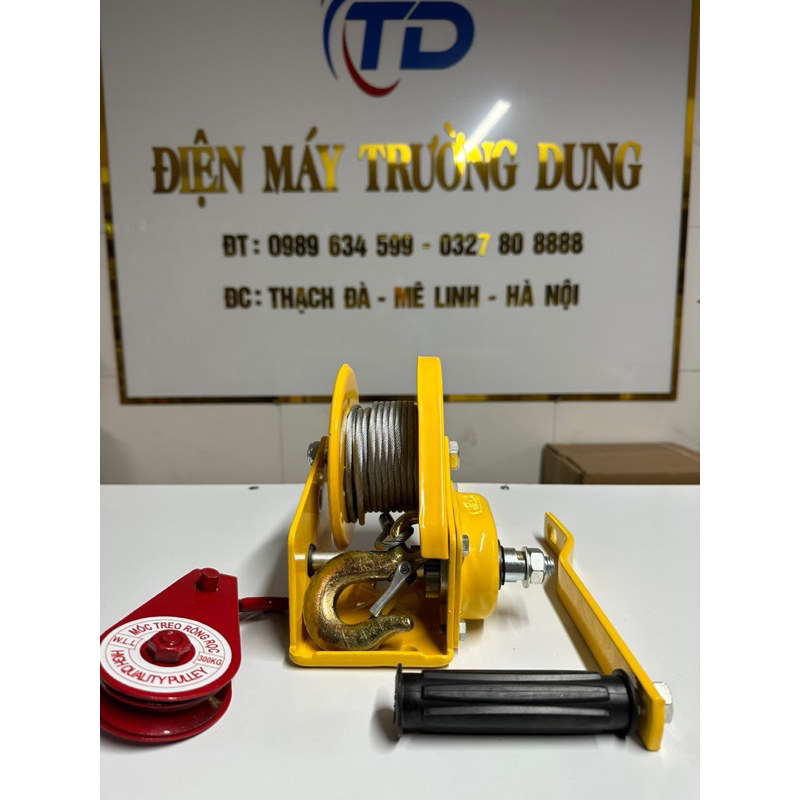 Tời quay tay nhập khẩu tự hãm tải 1200 lbs( 540kg ) ròng rọc 300kg móc và dây cáp 8m