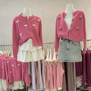  Áo khoác cadigan nữ đính hoa cổ tròn dáng vừa màu hồng sang chảnh áo len nữ cúc ngọc đính nơ hoa dịu dàng Hàn Quốc 