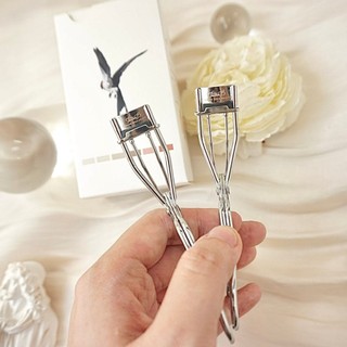 Kẹp Mi Góc Siêu Cong Feather B