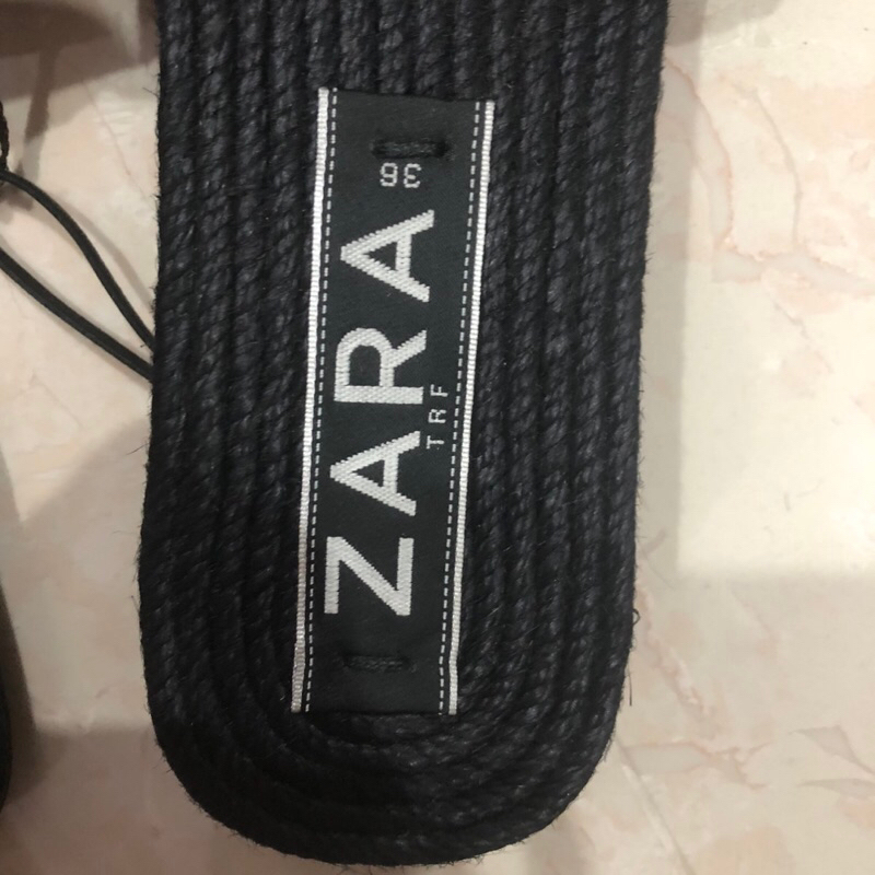 Dép quai ngang Zara