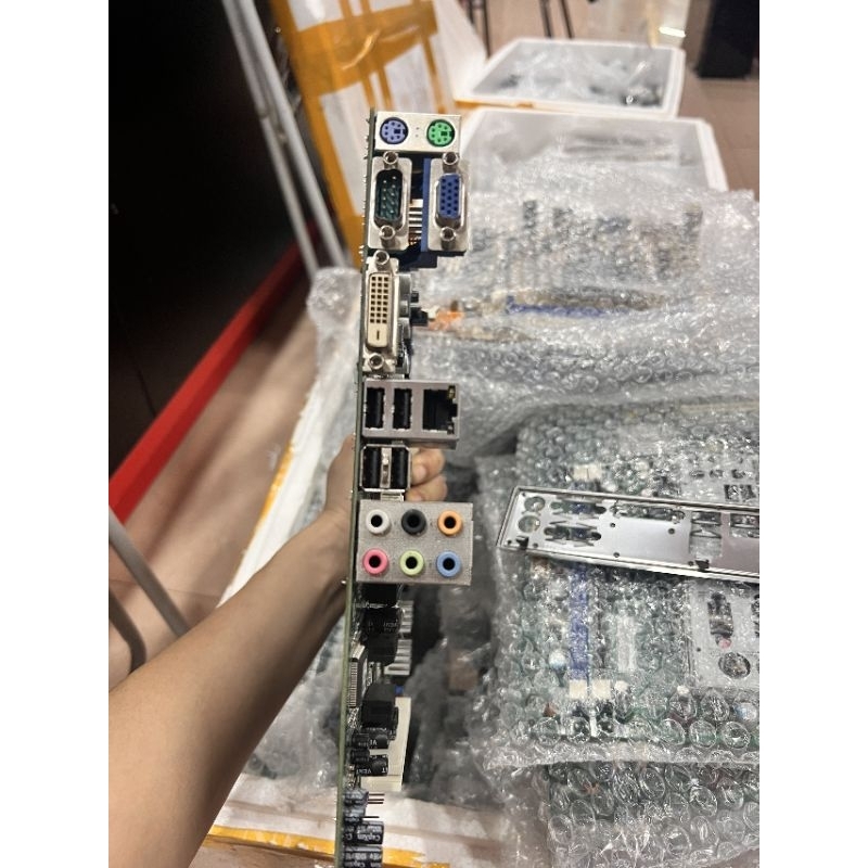 Mainboard H61 hãng Intel, pegatron