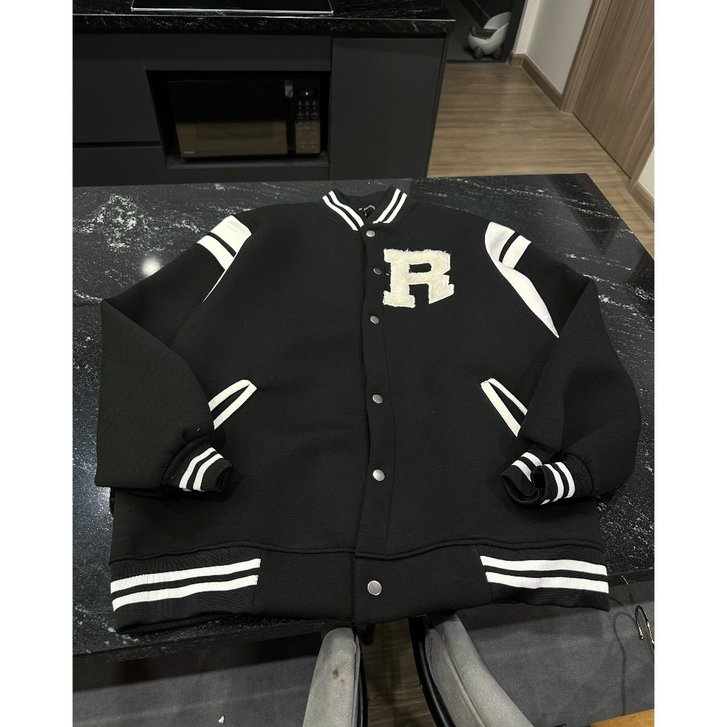 Áo Khoác, Áo  Bomber Chất Nỉ Phối Da Thêu Chữ R Vải Lông Siêu Hot