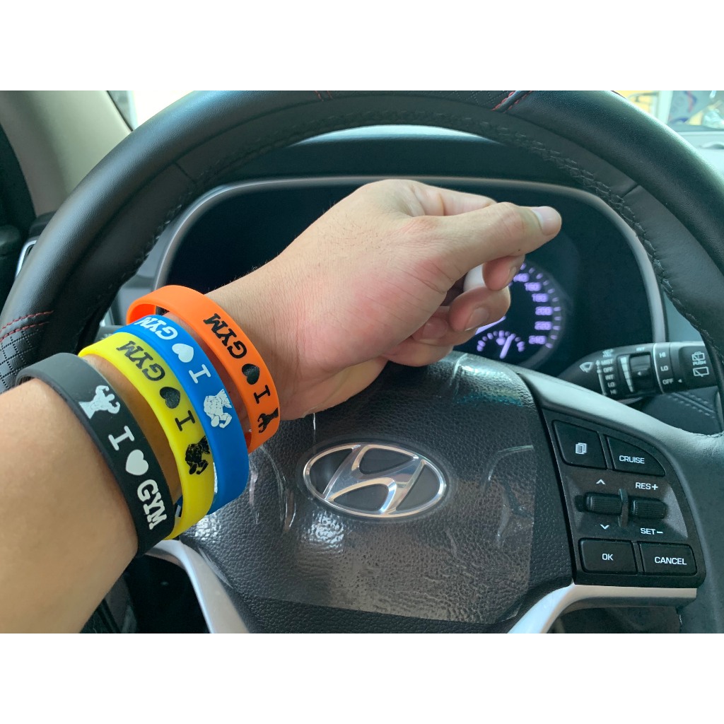 Vòng đeo tay gym cao su giá rẻ thời trang nổi bật