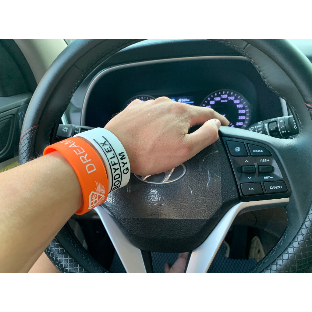 Vòng đeo tay gym cao su giá rẻ thời trang nổi bật