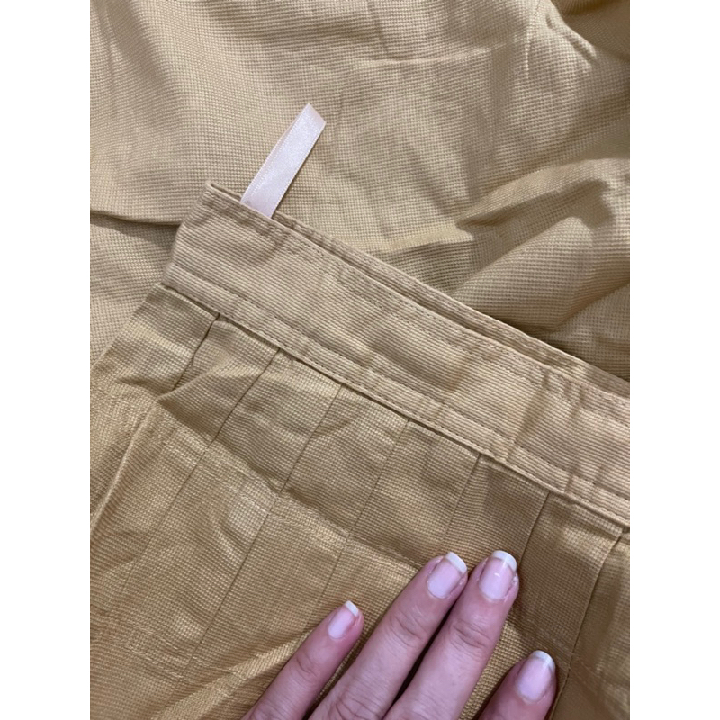 Chân Váy Vàng Nhật Bản