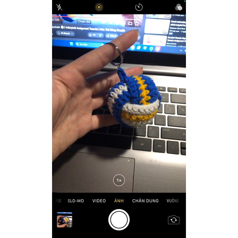 Móc khóa len bóng chuyền