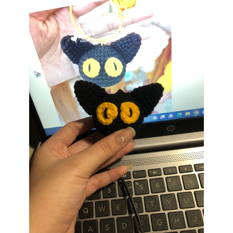 Móc khóa len mèo đen