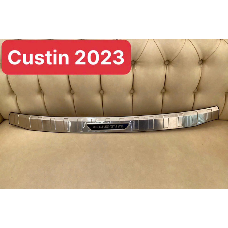 Ốp chống Trầy Cốp Trong Và ngoài Hyundai Custin 2023-2024 mẫu inox sáng bóng