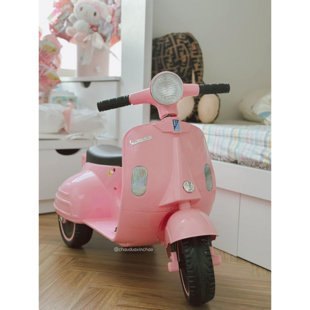 Xe máy điện trẻ em Q518 cao cấp - Xe máy Vespa điện sang chảnh cho bé s