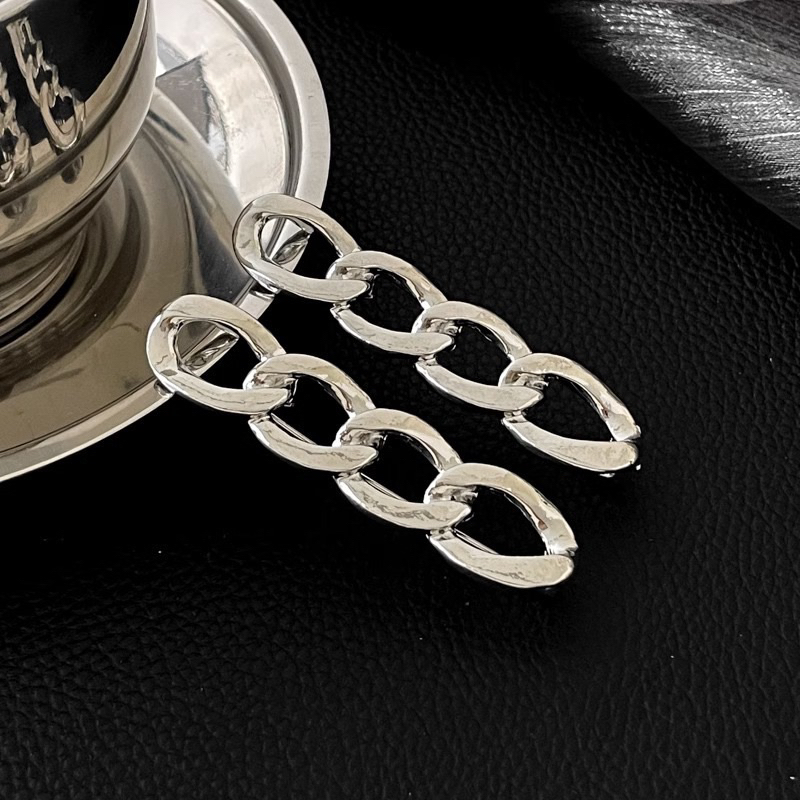 Ghim Cài Quần Áo Kiểu Chuỗi Xích Bằng Kim Loại Không Gỉ/ Phụ Kiện Thời Trang Nam Nữ Thông Minh Hàn Quốc Mẫu Mới 2024