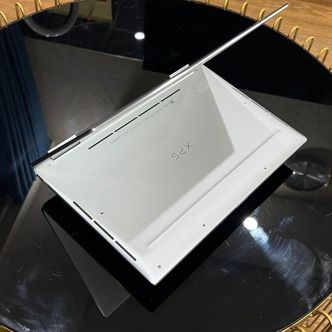 Máy tính bảng xoay gập 360DELL Xps 9310 i7/16/256/512. 2in1 FHD+ màn hình siêu sáng 500