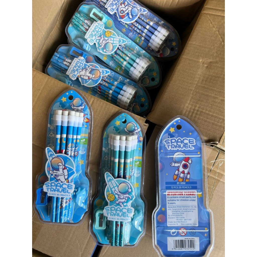 Sét 12 bút chì tặng kèm cá định vị và gọt bút chì dễ thương