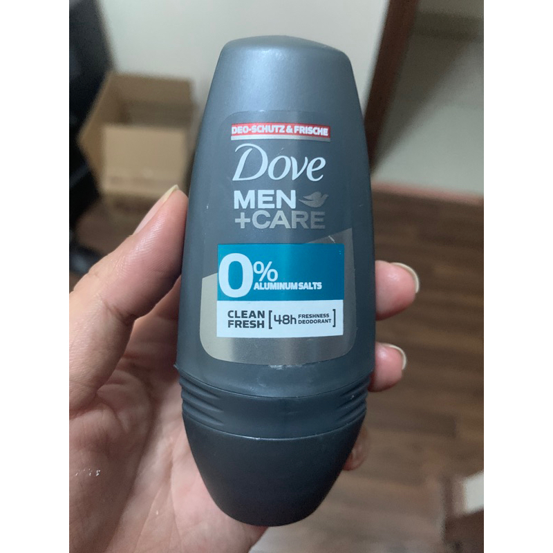 Lăn khử mùi nam Dove men của Đức