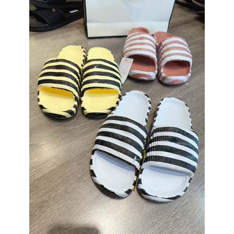 Dép bánh mì sọc ngang