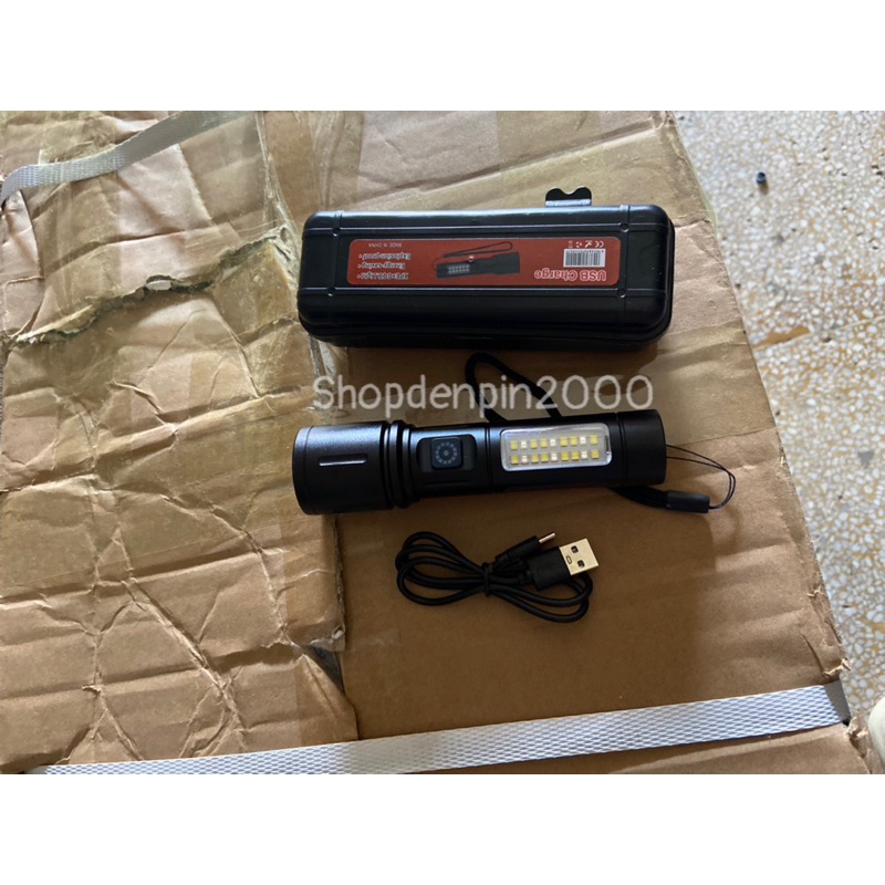 Đèn pin mini cầm tay có led ở thân đèn