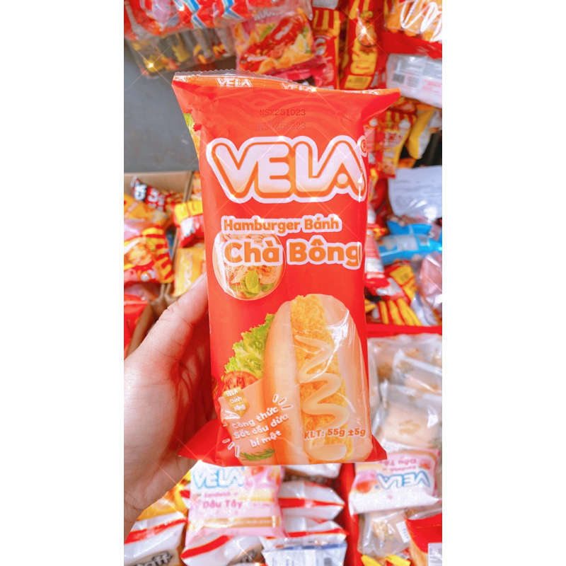 Bánh mì ăn sáng tiện lợi Vela hamburger chà bông 55g