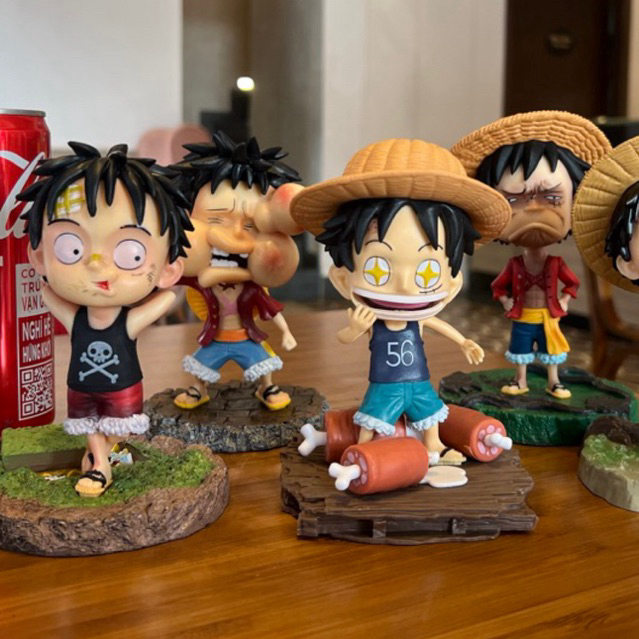 Mô Hình Luffy - One Piece Trang Trí Bàn Học Bàn Làm Việc