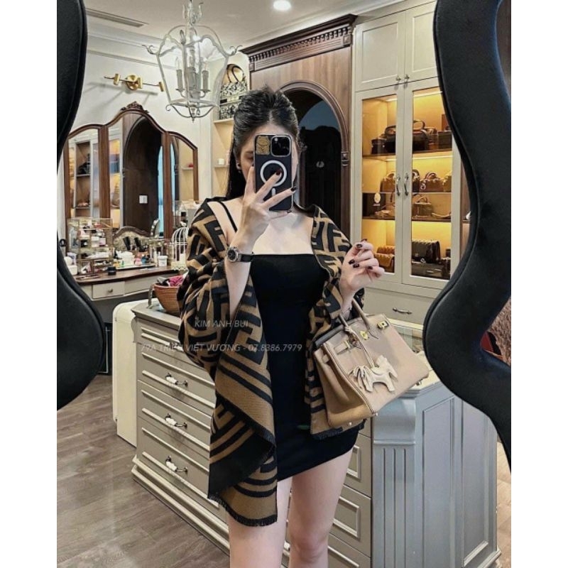 Khăn len chữ F hàng QC