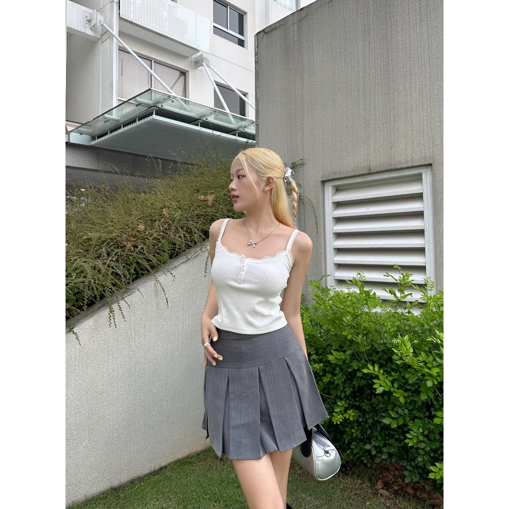 Hebe Top | Áo Hai Dây Cotton Thun Gân Viền Ren Có Nút Mềm Mại Thoáng Mát Thời Trang Pepper Clothing