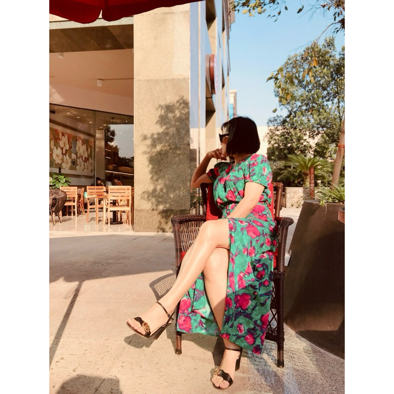 Váy xoè hoá xanh lục ZARA size S, cam kết 110% chính hãng, like new 99%