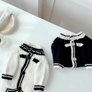 Áo len siêu đẹp form chanel cho các bé cún cái