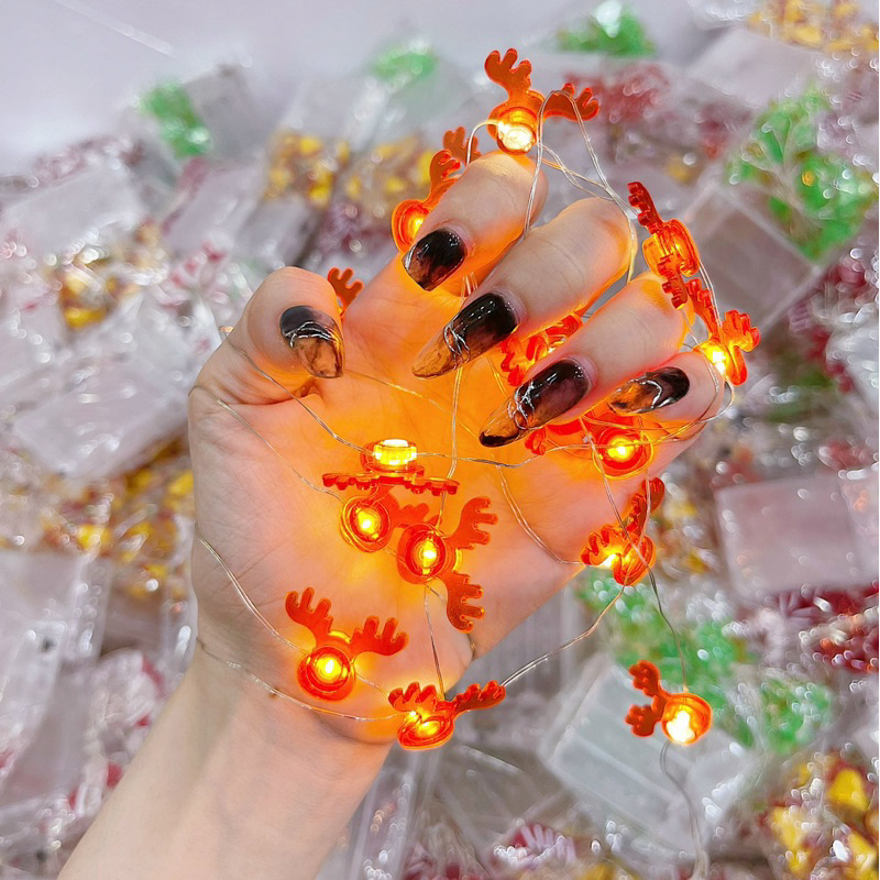 Dây Đèn Ông Già Noel, Người Tuyết, Cây Thông, Chuông, Gậy 2M Phụ Kiện Decor Trang Trí Giáng Sinh