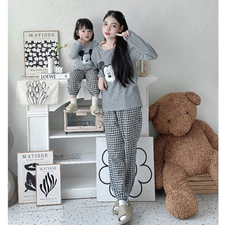 Set đồ mẹ và bé in hình mickey xám siêu dễ thương chất Cotton