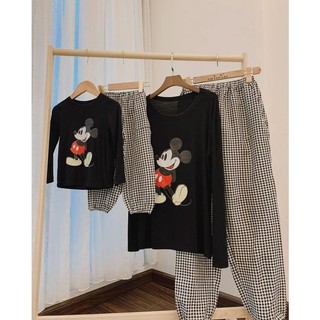 Set đồ mẹ bé in hình mickey đen chất Cotton